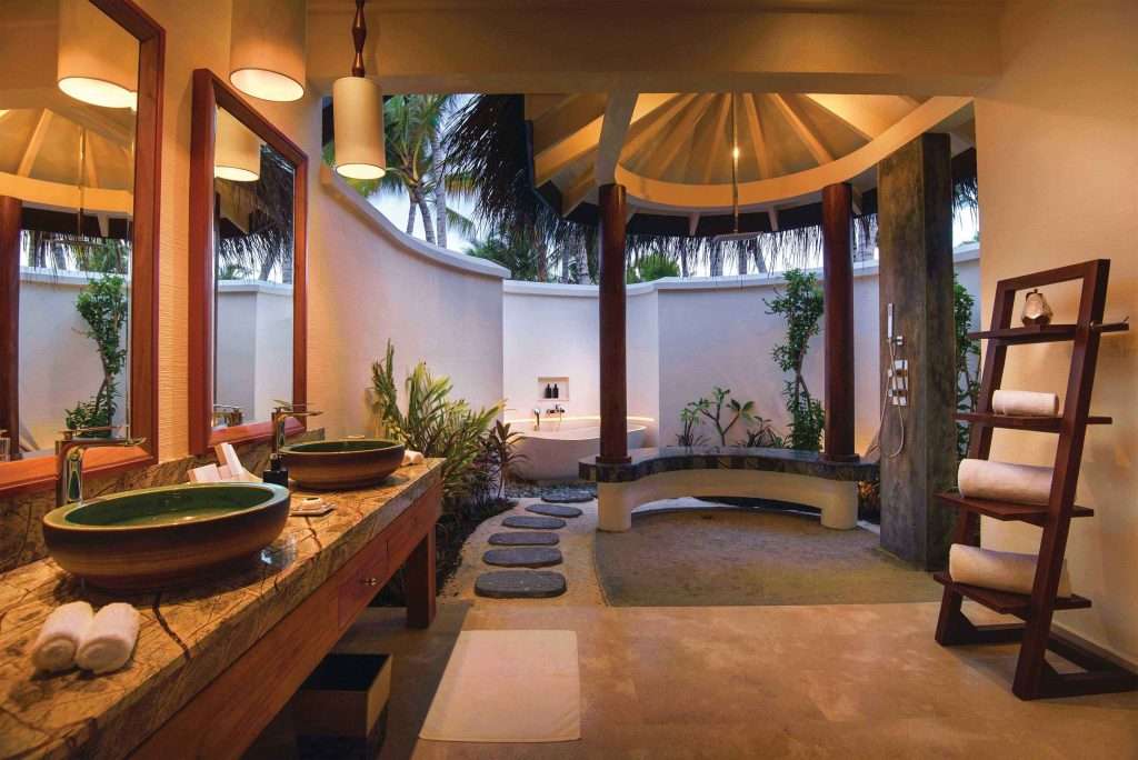 OBLU SELECT at Sangeli - Deluxe Beach Villa bathroom