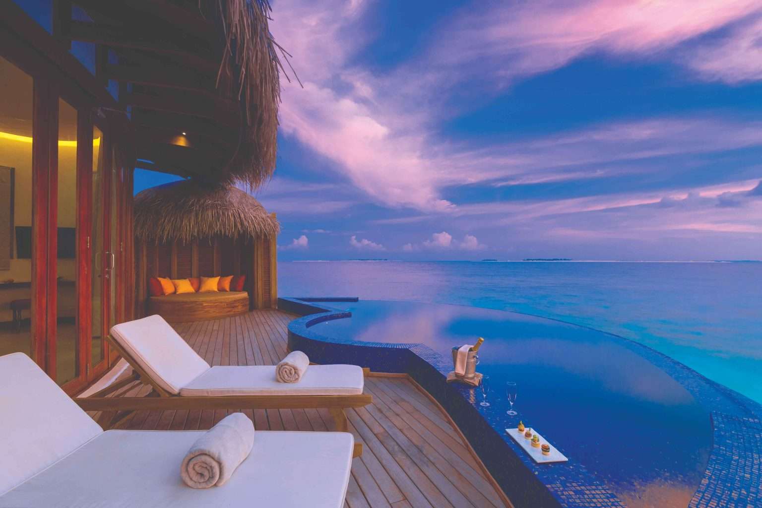 OBLU SELECT at Sangeli - Honeymoon Water Suite with Pool - Deck and Sunset