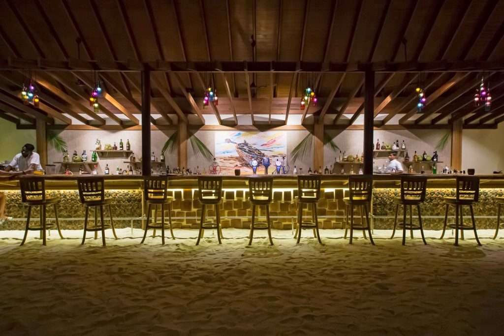 Reethi Faru Resort - Haruge_Bar_Night