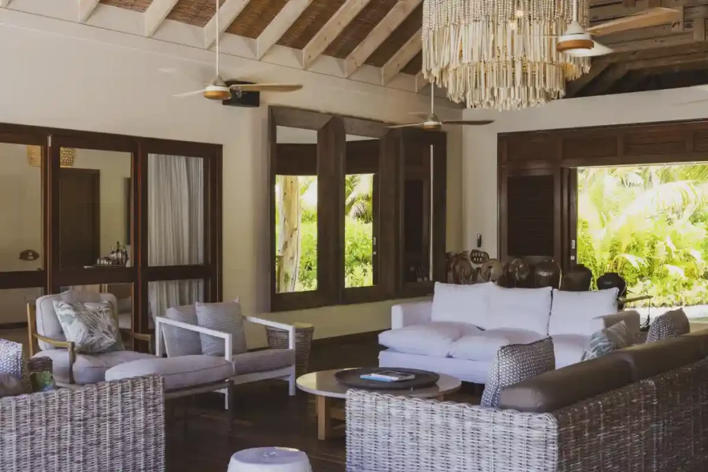 Four Seasons - Des Roches