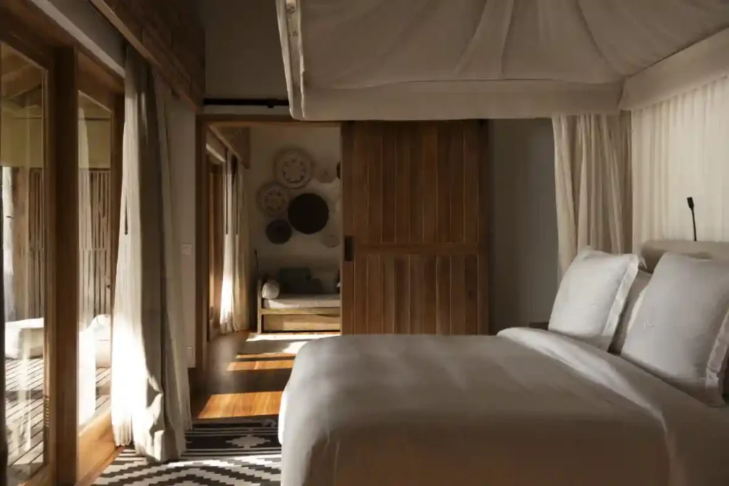 Four Seasons - Des Roches