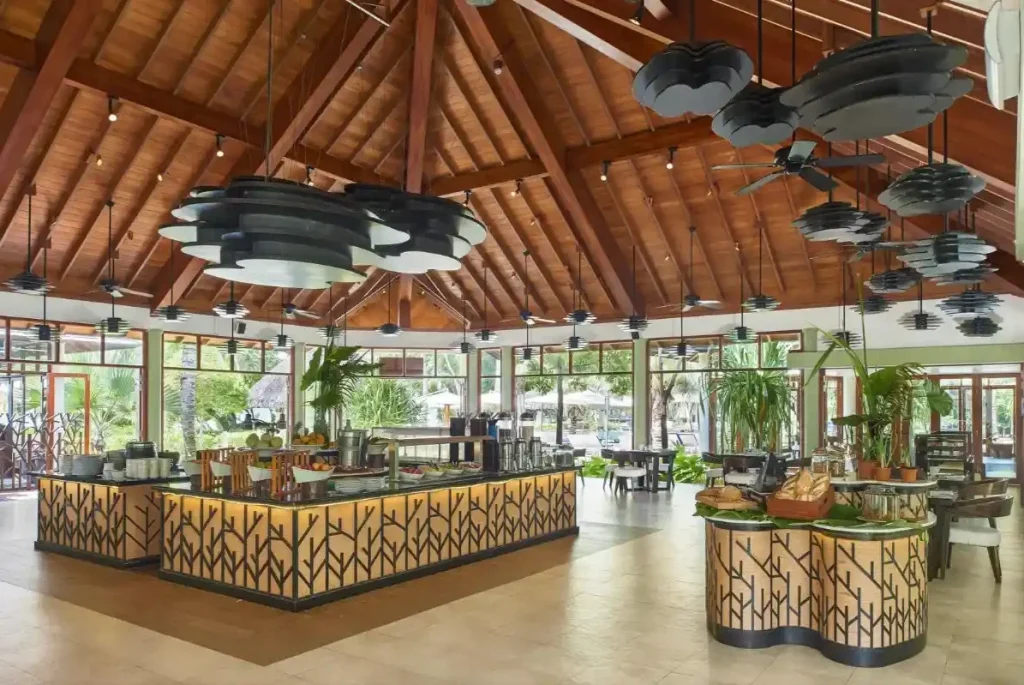 Hilton Labriz Resort & Spa