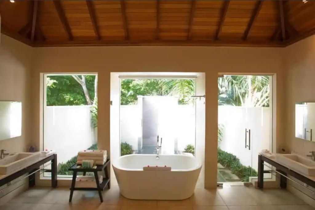 Hilton Labriz Resort & Spa