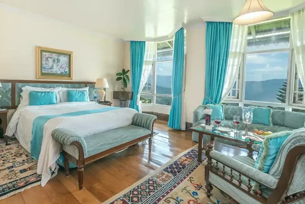 The Elgin Silver Oak