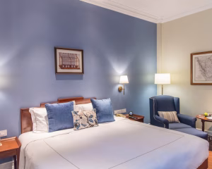 Heritage King Panoramic Pool View Room - Taj Connemara Chennai