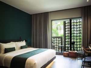 Baitong Hotel - superior pool view