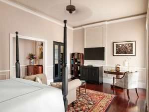 Raffles Grand Hotel - personality junior suite