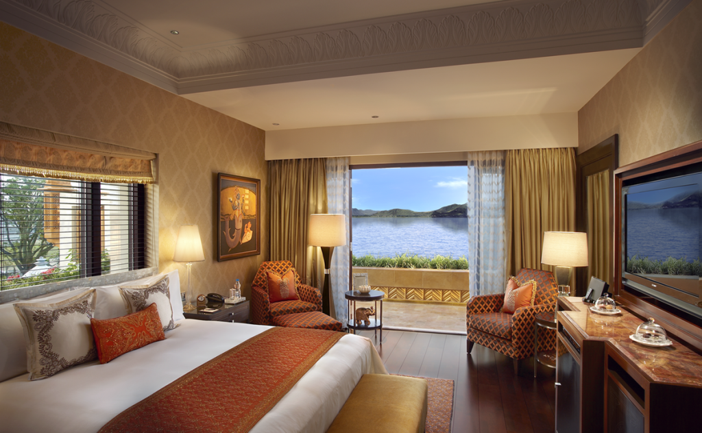 The Leela Palace Udaipur - Suite Bedroom