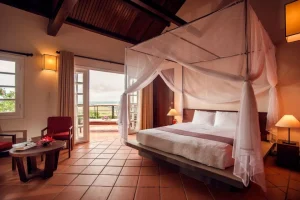 Victoria Nui Sam Lodge - family paddy