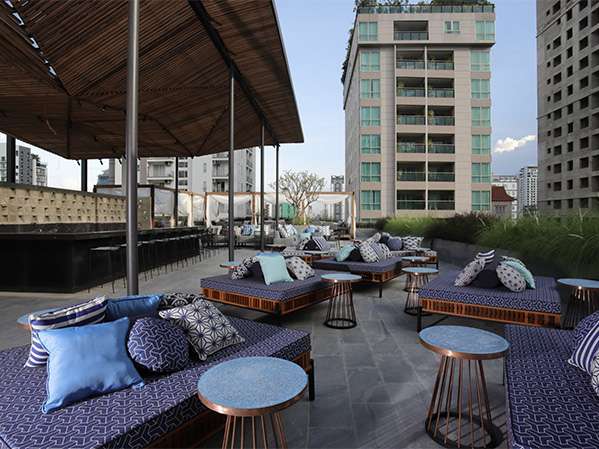 Baitong Hotel - outdoor relaxation area